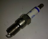 Свеча зажигания